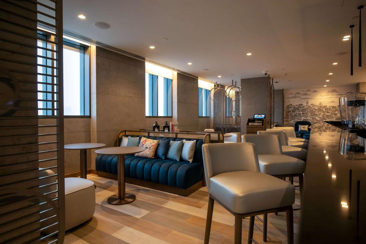 Mercure Dubai Gold District Екстериор снимка