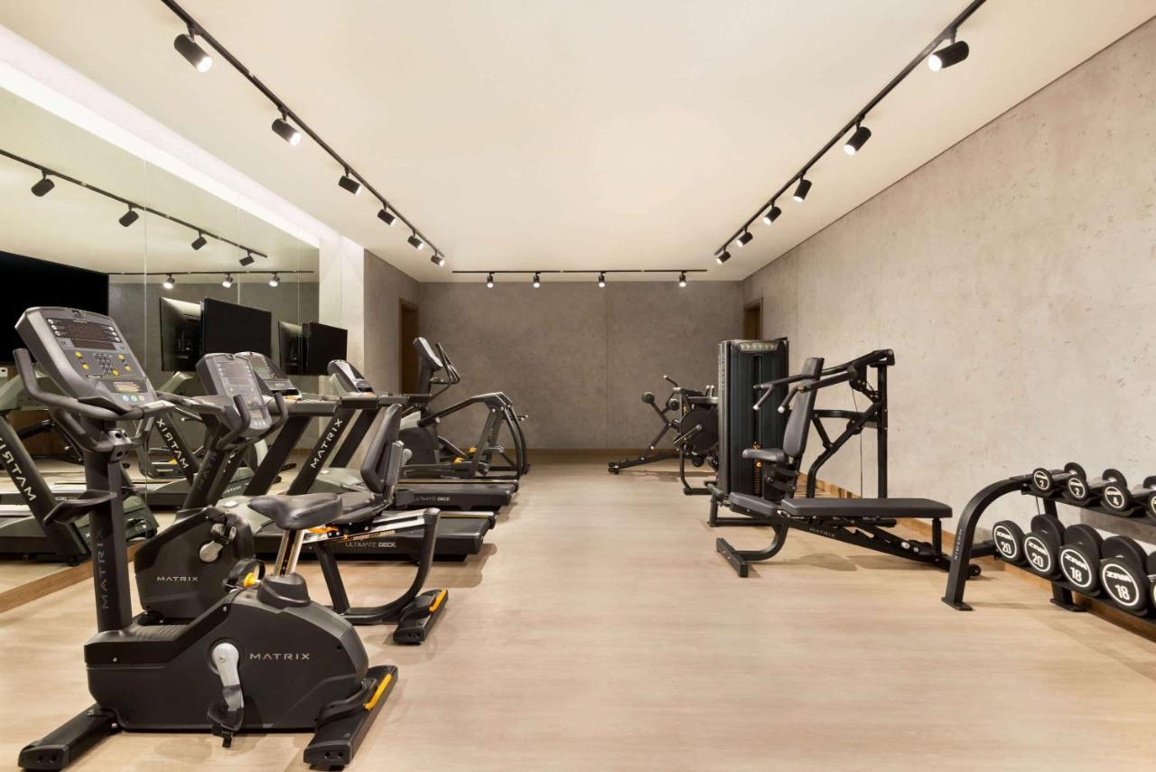 Mercure Dubai Gold District Екстериор снимка
