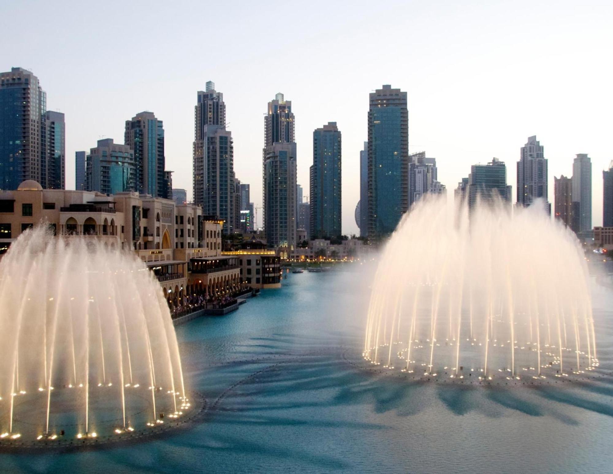 Mercure Dubai Gold District Екстериор снимка